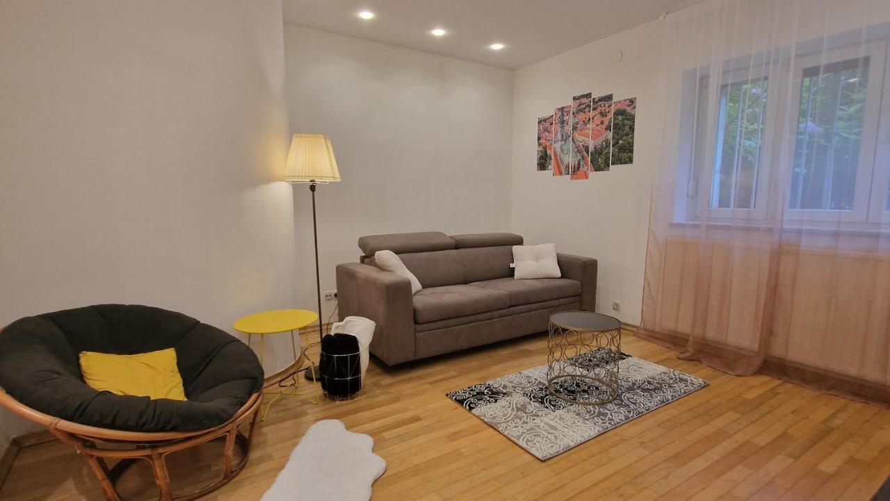 Apartman Roses Zagabria Esterno foto