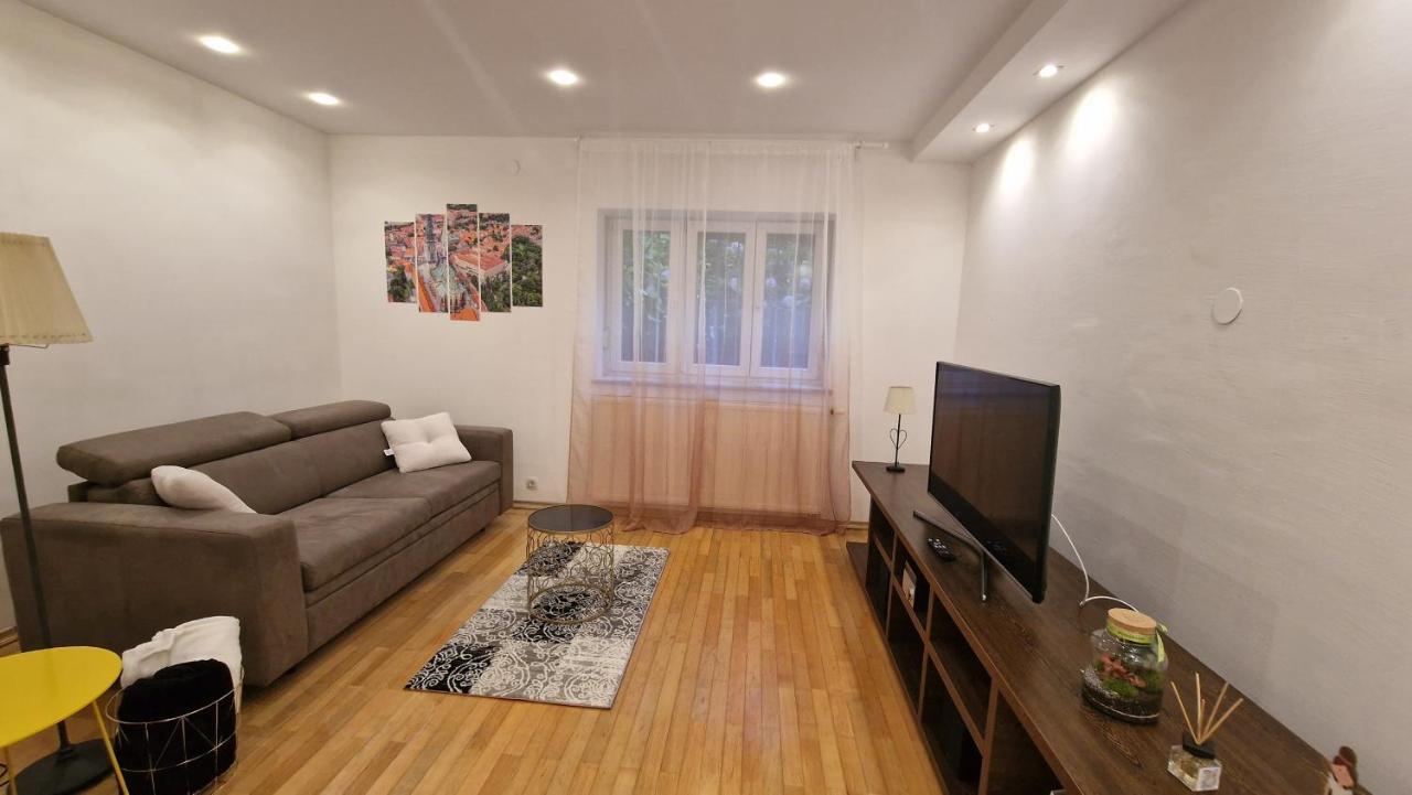 Apartman Roses Zagabria Esterno foto